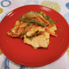 にんべん「旬の魚でビネガーソテー」を使って、鶏胸肉と野菜のビネガーソテー