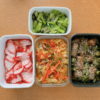 12/15に作った作り置きおかず（小松菜の塩昆布和え、赤かぶの甘酢漬け、切り干し大根