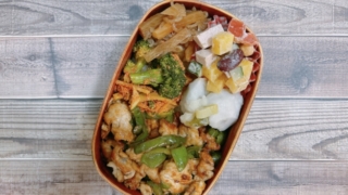 豚肉とピーマンの味噌炒め弁当